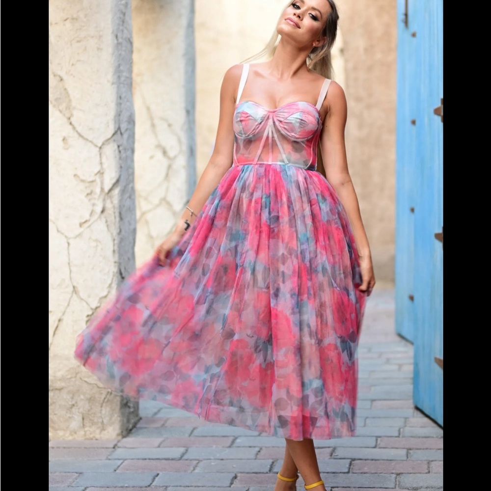 Sareza floral midi dress 🌼